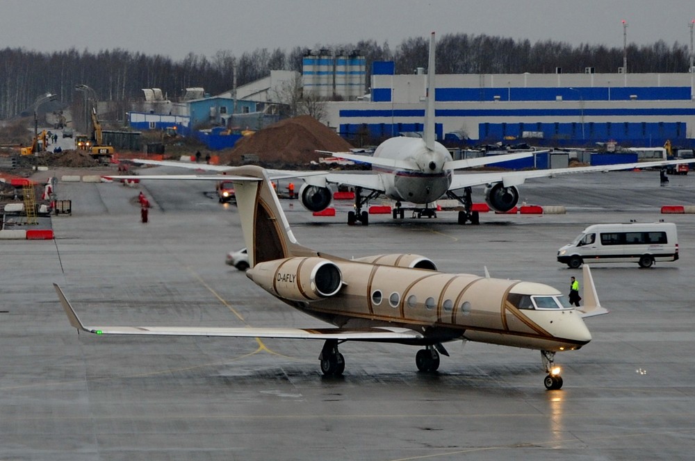 Перронные виды нового Пулково