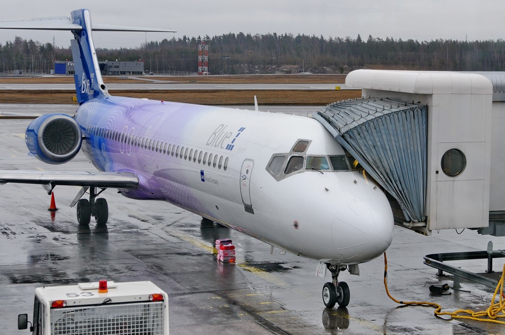 Первый Синий - из Хельсинки в Стокгольм на Боинге-717